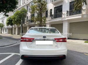 Xe Toyota Avalon Limited Hybrid 2013