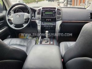 Xe Toyota Land Cruiser VX 4.6 V8 2015