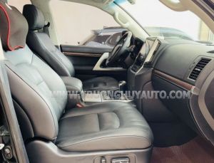 Xe Toyota Land Cruiser VX 4.6 V8 2017