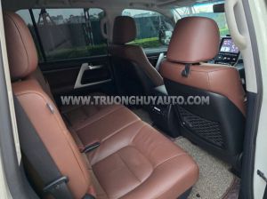 Xe Toyota Land Cruiser 4.6 V8 2020