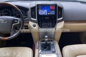 Xe Toyota Land Cruiser VX 4.6 V8 2015