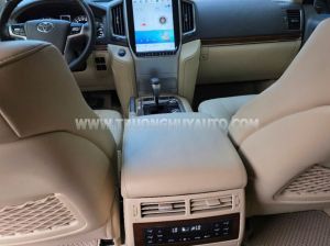 Xe Toyota Land Cruiser VX 4.6 V8 2016