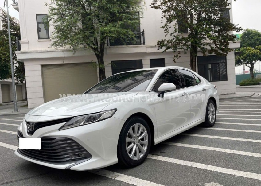 Toyota Camry 2.0G