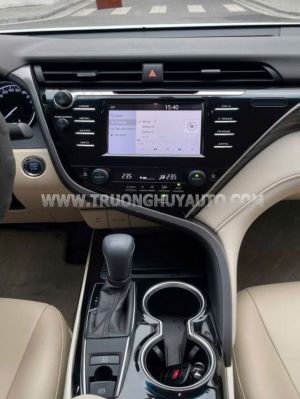 Xe Toyota Camry 2.0G 2020