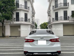 Xe Toyota Camry 2.0G 2020