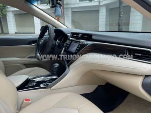Xe Toyota Camry 2.0G 2020