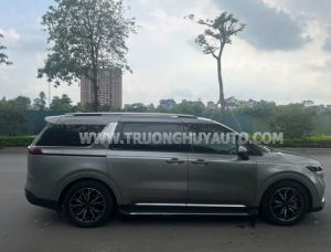 Xe Kia Carnival Signature 2.2D 2022