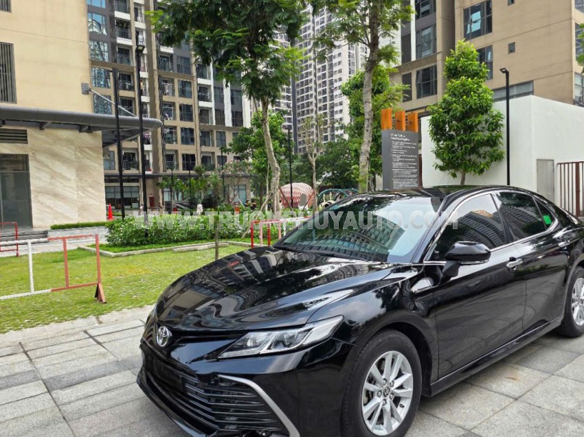 Toyota Camry 2.0G