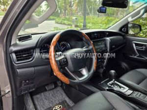 Xe Toyota Fortuner 2.4L 4x2 AT 2024