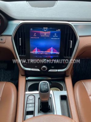 Xe VinFast Lux SA 2.0 Premium 2.0 AT 2020