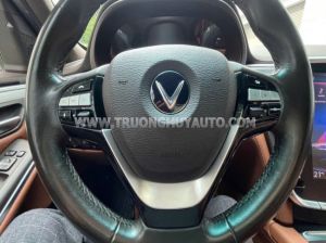 Xe VinFast Lux SA 2.0 Premium 2.0 AT 2020