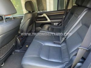 Xe Toyota Land Cruiser 4.6 V8 2020