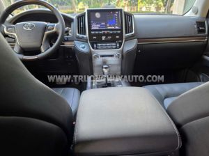 Xe Toyota Land Cruiser 4.6 V8 2020