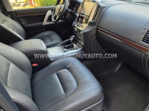 Xe Toyota Land Cruiser 4.6 V8 2020