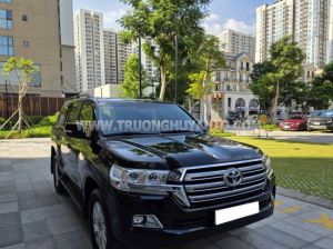 Xe Toyota Land Cruiser 4.6 V8 2020