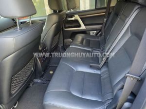 Xe Toyota Land Cruiser 4.6 V8 2020