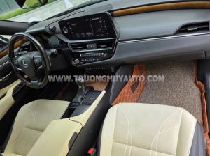 Xe Lexus ES 250 2022