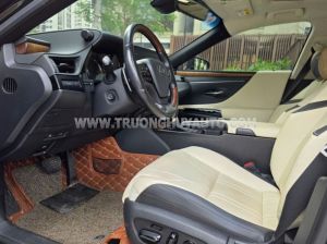 Xe Lexus ES 250 2022