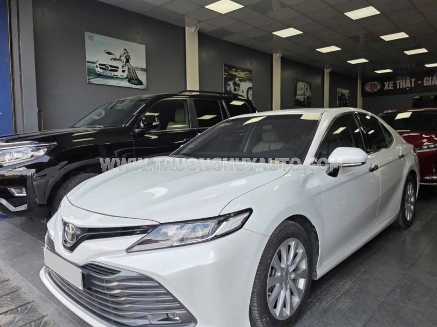 Toyota Camry 2.0G