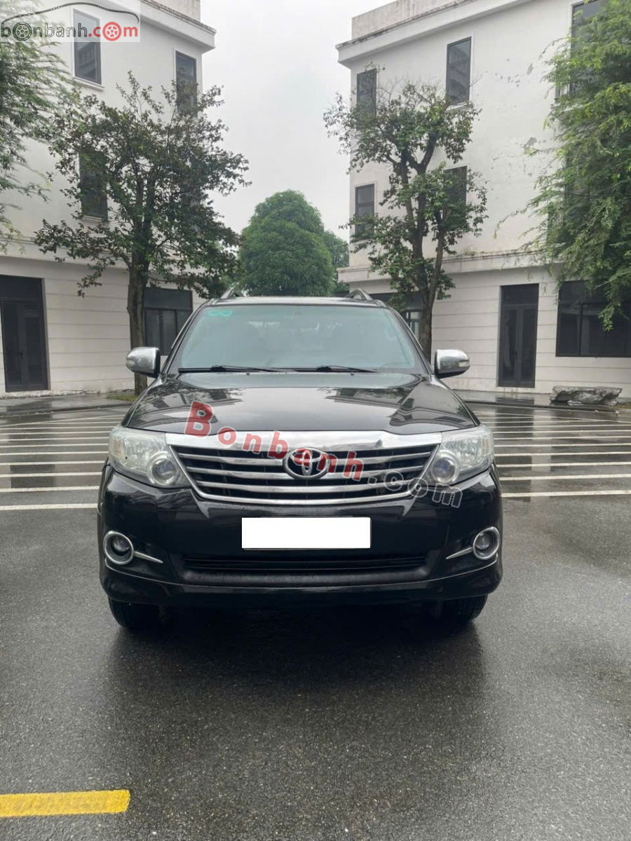Toyota Fortuner 2.7V 4X2 AT