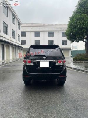 Xe Toyota Fortuner 2.7V 4X2 AT 2016