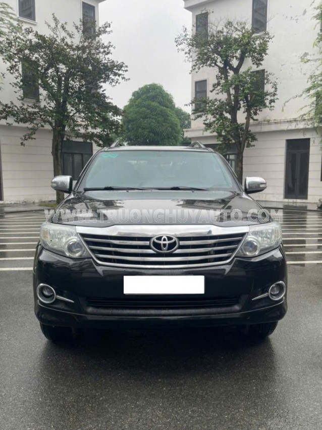 Toyota Fortuner 2.7V 4X2 AT