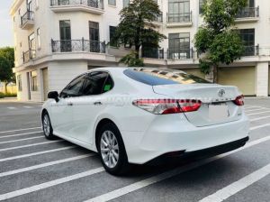 Xe Toyota Camry 2.0G 2020