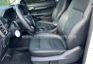 Xe Ford Everest Ambiente 2.0L 4x2 AT 2025