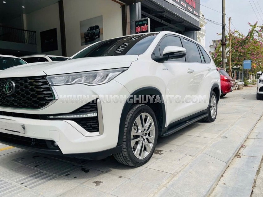 Toyota Innova Cross HEV 2.0 CVT