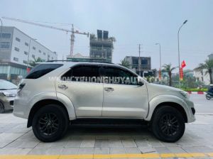 Xe Toyota Fortuner 2.7V 4X2 AT 2016