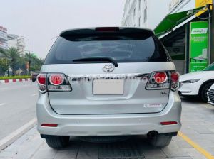 Xe Toyota Fortuner 2.7V 4X2 AT 2016