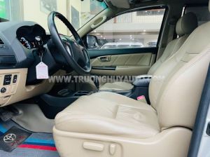 Xe Toyota Fortuner 2.7V 4X2 AT 2016