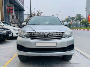 Xe Toyota Fortuner 2.7V 4X2 AT 2016