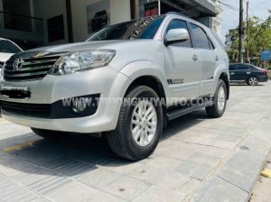Xe Toyota Fortuner 2.7V 4x2 AT 2014