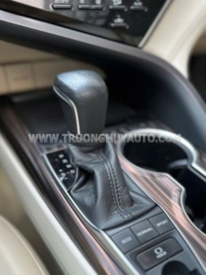 Xe Toyota Camry 2.5Q 2021