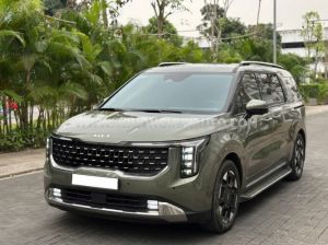 Xe Kia Carnival Signature 2.2D 2024
