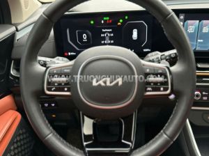 Xe Kia Carnival Signature 2.2D 2024