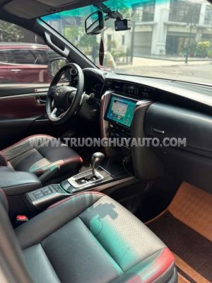 Xe Toyota Fortuner Legender 2.4L 4x2 AT 2024