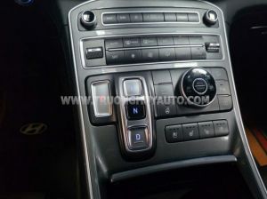 Xe Hyundai SantaFe Cao cấp 2.2L HTRAC 2022