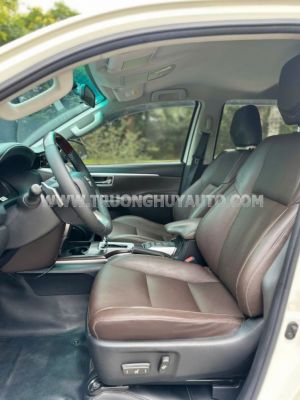 Xe Toyota Fortuner 2.7V 4x2 AT 2018