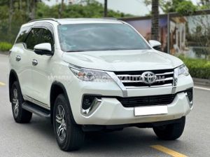 Xe Toyota Fortuner 2.7V 4x2 AT 2018