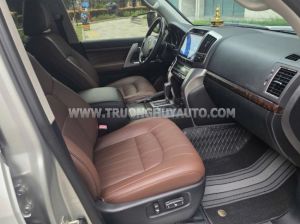 Xe Toyota Land Cruiser VX 4.6 V8 2015
