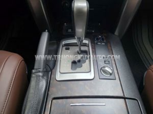 Xe Toyota Land Cruiser VX 4.6 V8 2015