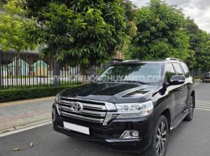 Xe Toyota Land Cruiser VX 4.6 V8 2013