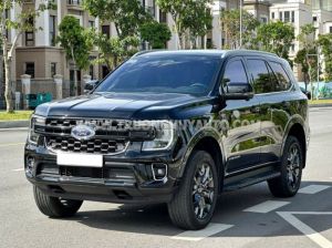 Xe Ford Everest Titanium 2.0L 4x2 AT 2025