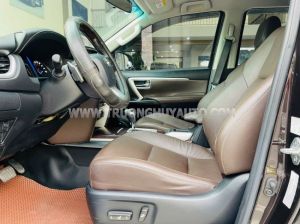Xe Toyota Fortuner 2.7V 4x2 AT 2017