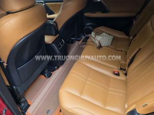 Xe Lexus RX 300 2022