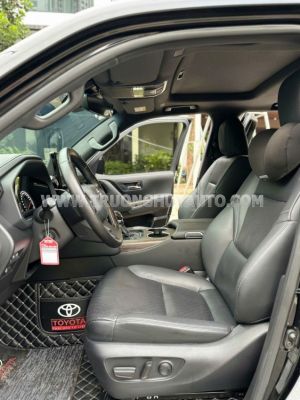 Xe Toyota Land Cruiser 3.5 V6 2024