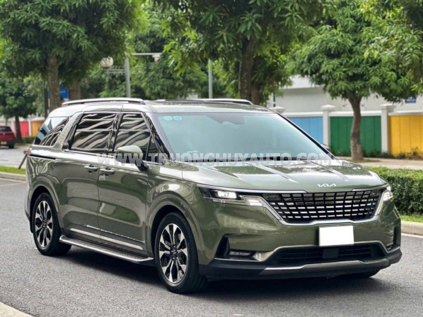Kia Carnival Signature 2.2D