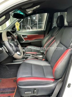Xe Toyota Fortuner 2.4G 4x2 AT Legender 2021